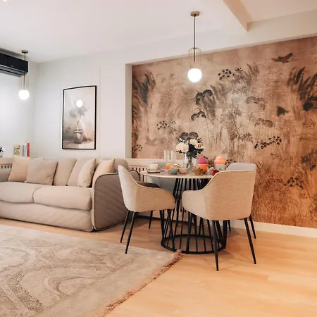 North Harmony Hideaway Apartment Bucharest