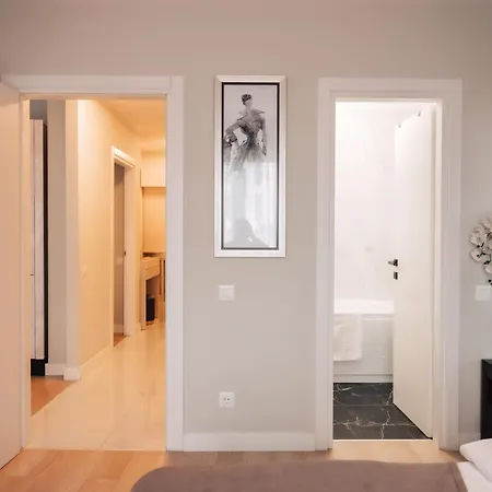 North Harmony Hideaway Apartament Bucureşti